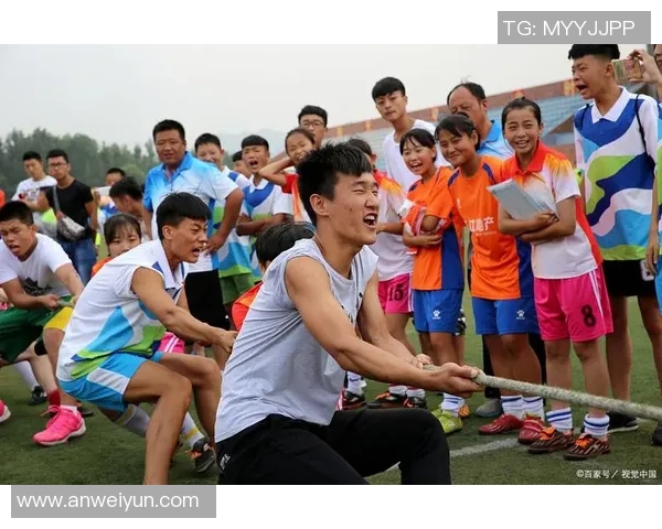 踢足球的男生体力好是因为运动锻炼与团队合作的双重优势